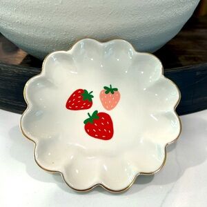 🍓Cute.. RING 💍 Holder🍓